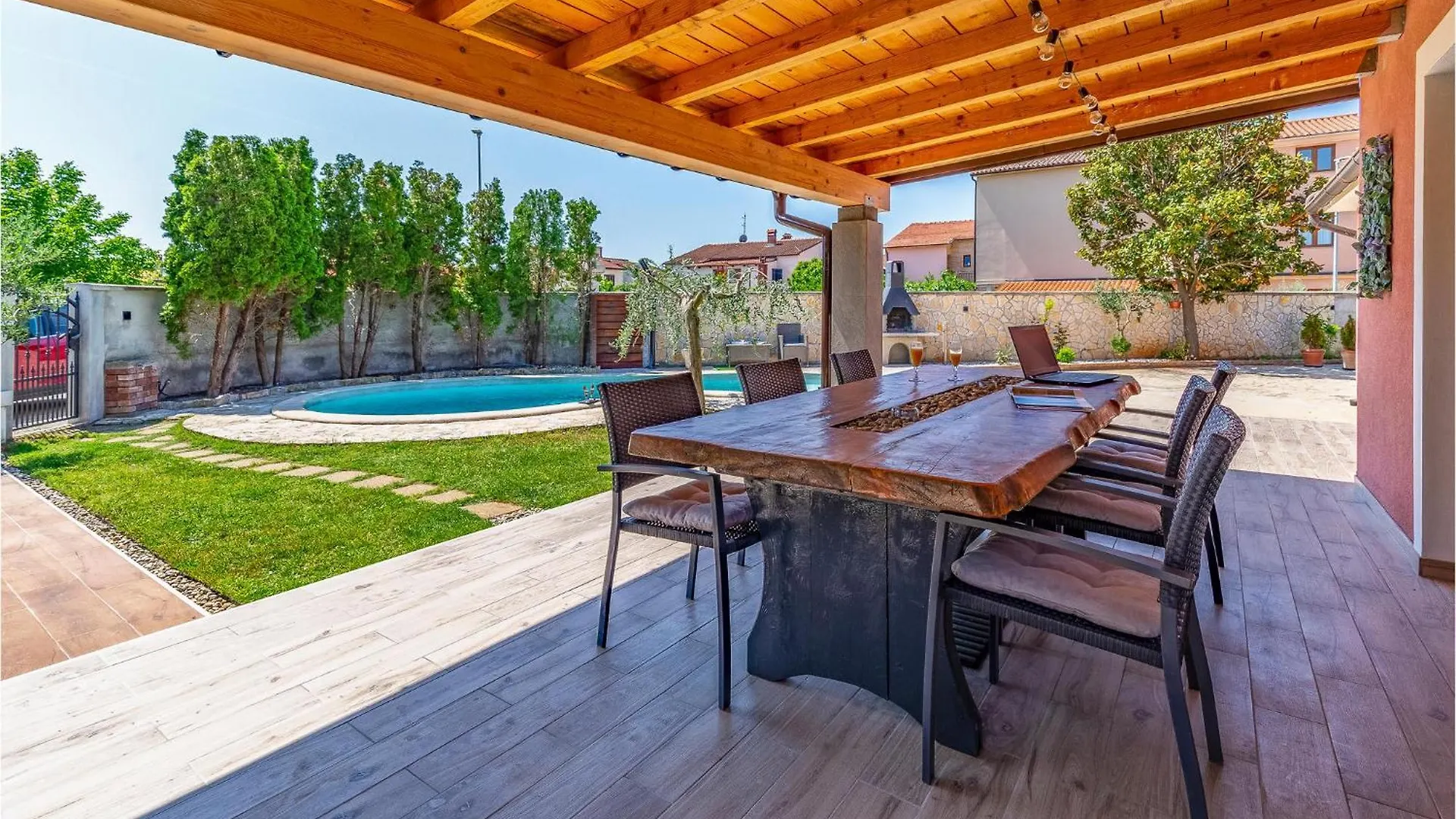 Holiday home 4 Bedroom Gorgeous Home In Medulin