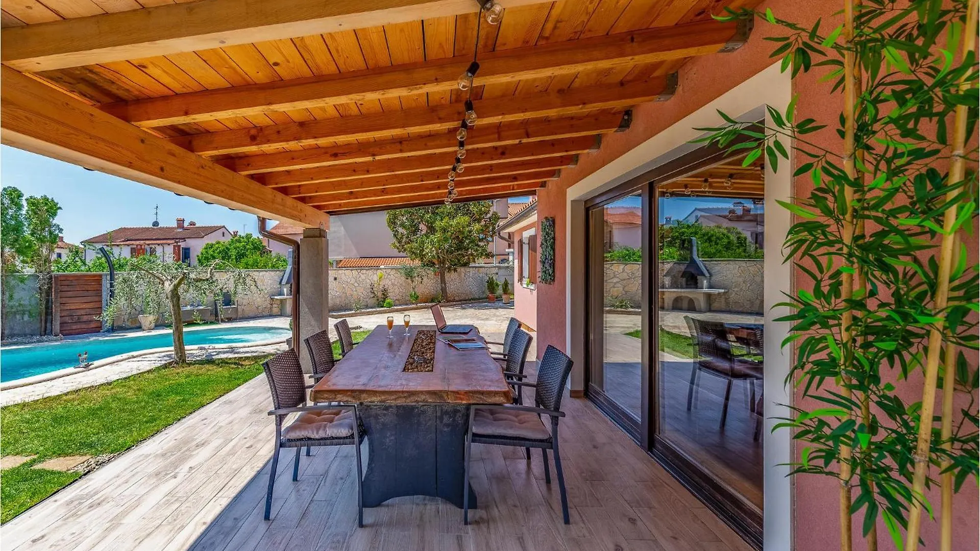 4 Bedroom Gorgeous Home In Medulin